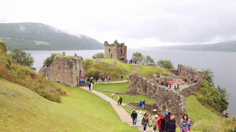 From Edinburgh: Loch Ness & Inverness Tour in Spanish - Culloden Battlefield
