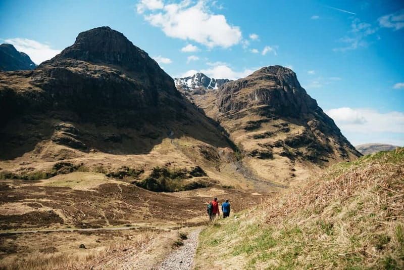 From Edinburgh: Loch Ness & Scottish Highlands Tour - Glen Coe Photo Stop and the Three Sisters