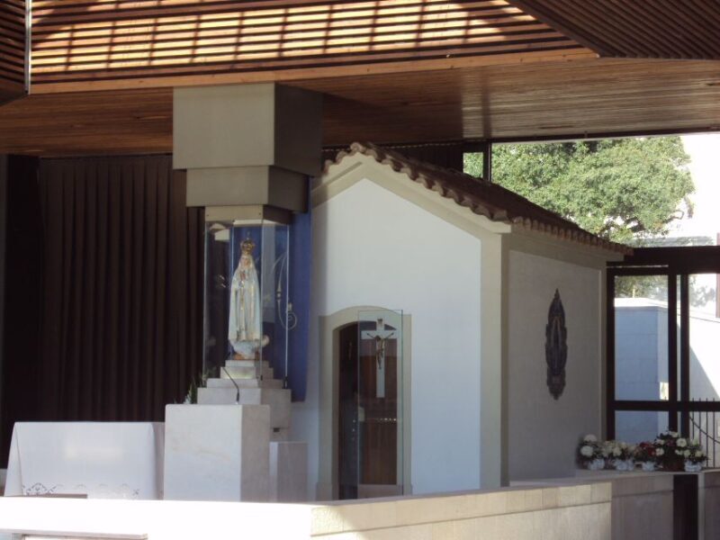 From Fatima: Private Fatima Tour with a Local Guide - Transportation & Practicalities