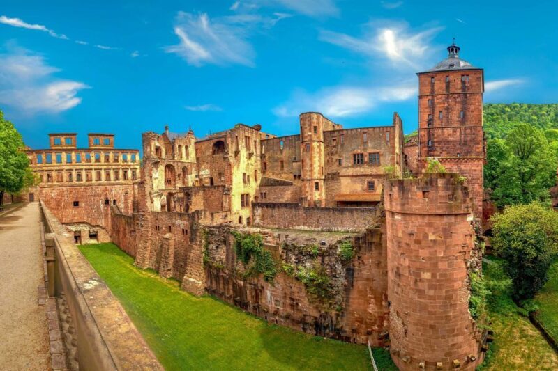 From Frankfurt: Heidelberg, Castle and Old City Guided Tour - Who Should Consider This Tour?