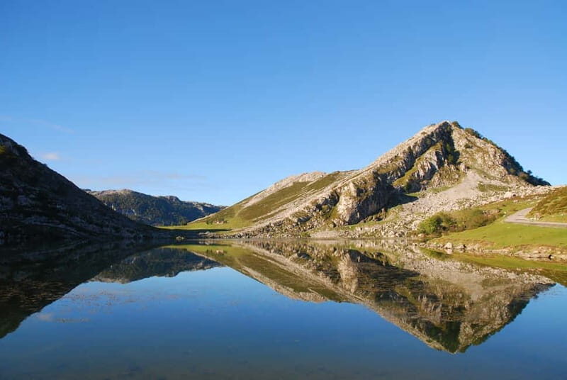 From Gijón: Covadonga Lakes, Cangas de Onís and Lastres - How the Price Matches the Experience