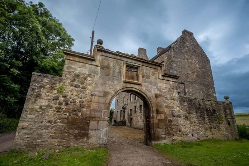 From Glasgow: Outlander Castles and The Scottish Countryside - A Day Trip Into the Heart of Outlander Country