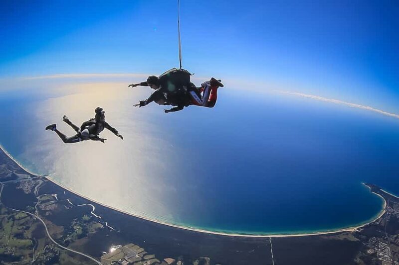 From Gold Coast: Tandem Skydive Experience over Byron Bay - Who Should Consider This Tour?