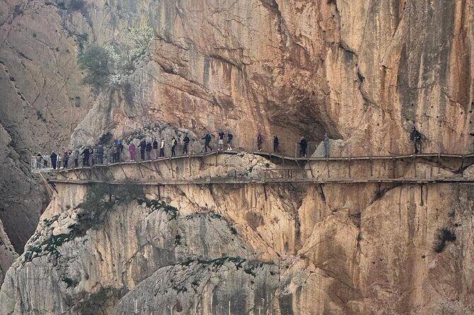 From Granada: Caminito del Rey Tour with Private transportation - FAQ