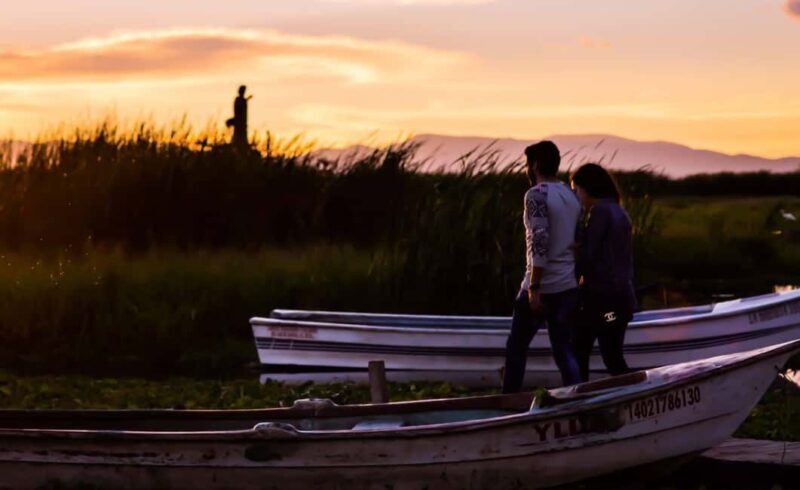 From Guadalajara: Chapala Lake & Ajijic Tour - Food and Local Flavors