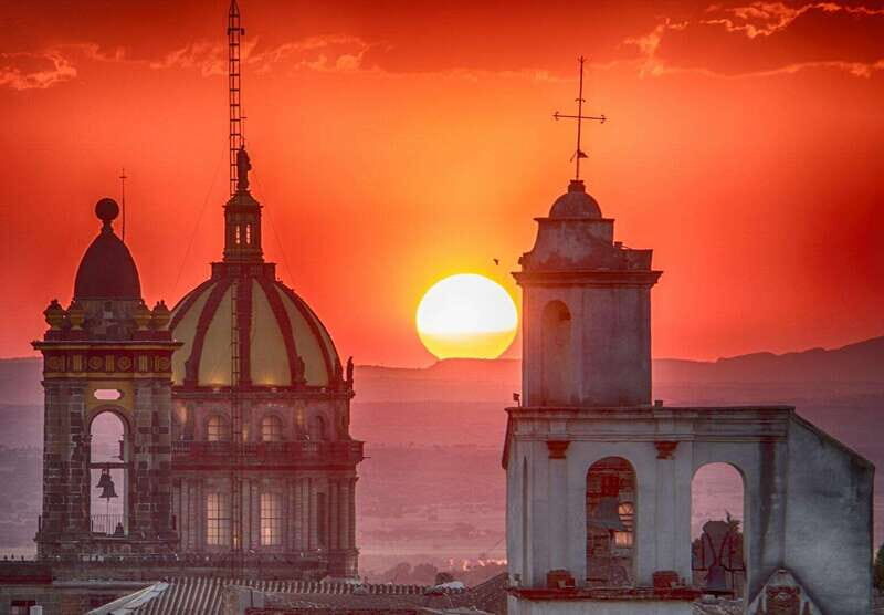 From Guanajuato: Dolores Hidalgo and San Miguel Public Tour - Atotonilco and Its Murals