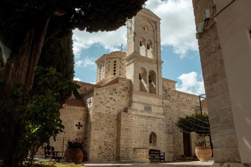 From Heraklion: Olive, Wine & Monastery Luxury Guided Tour - An In-Depth Look at the Experience