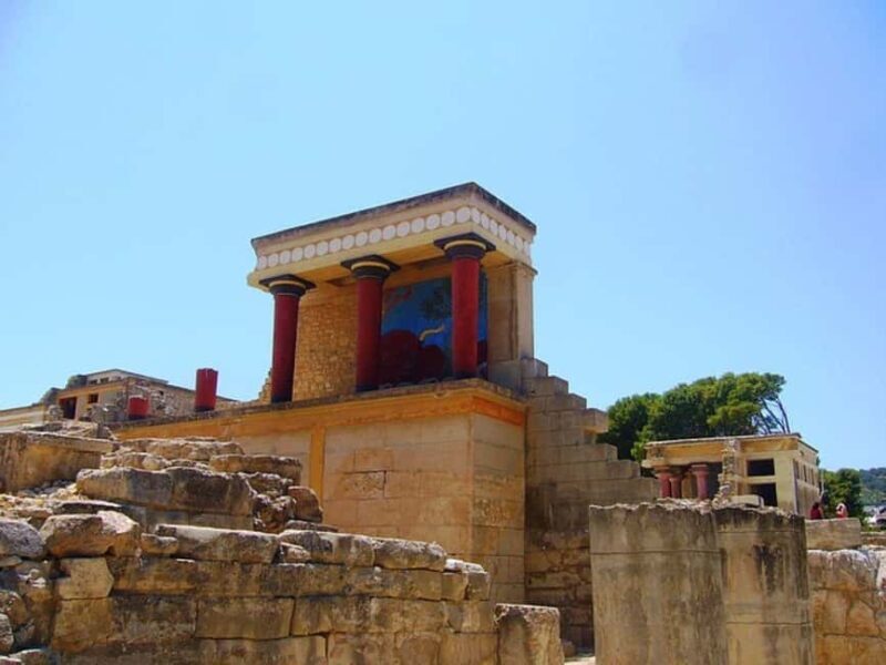 From Heraklion: Private Knossos Day Tour - Exploring the Itinerary in Detail