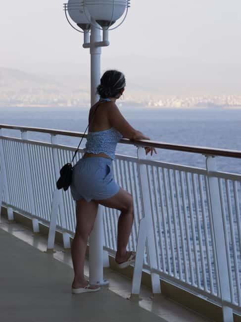 From Heraklion: Santorini Day Tour with Optional Transfer - Visiting Fira and Oia