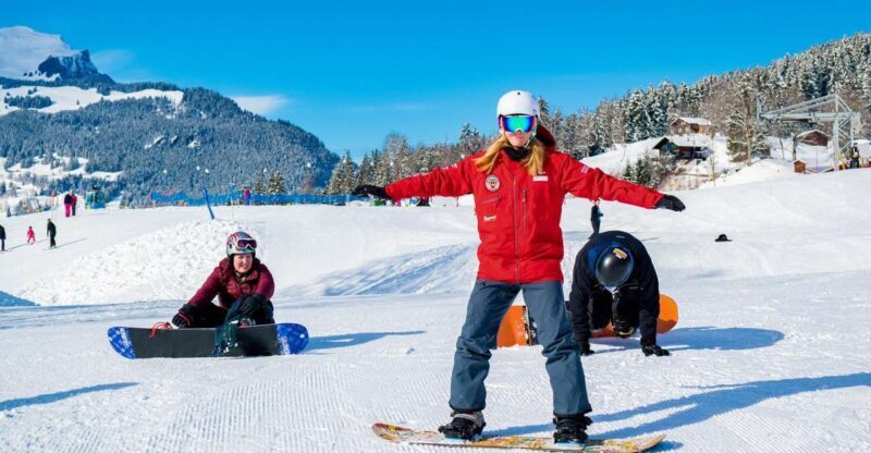 From Interlaken: Afternoon Beginners Snowboarding Lesson - Key Points