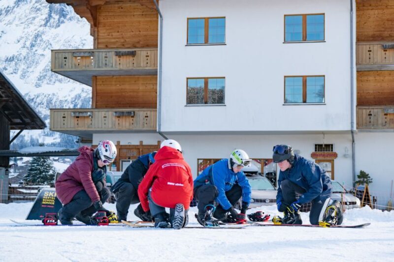 From Interlaken: Grindelwald Beginners Snowboarding Lesson - Key Points