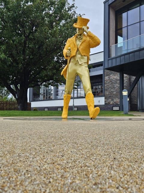 From Invergordon: Dunrobin Castle, Loch Fleet, and Dornoch - Key Points