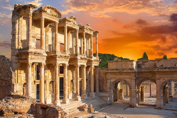 From Izmir: Ephesus, House of Mary WITH ENTRY TICKETS+LUNCH - An Overview of the Tour from Izmir