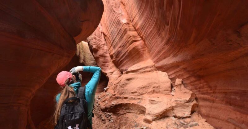 From Kanab: 3-Hour Peek-a-Boo Slot Canyon Hiking/Photo Tour - An Introduction to the Peek-a-Boo Experience