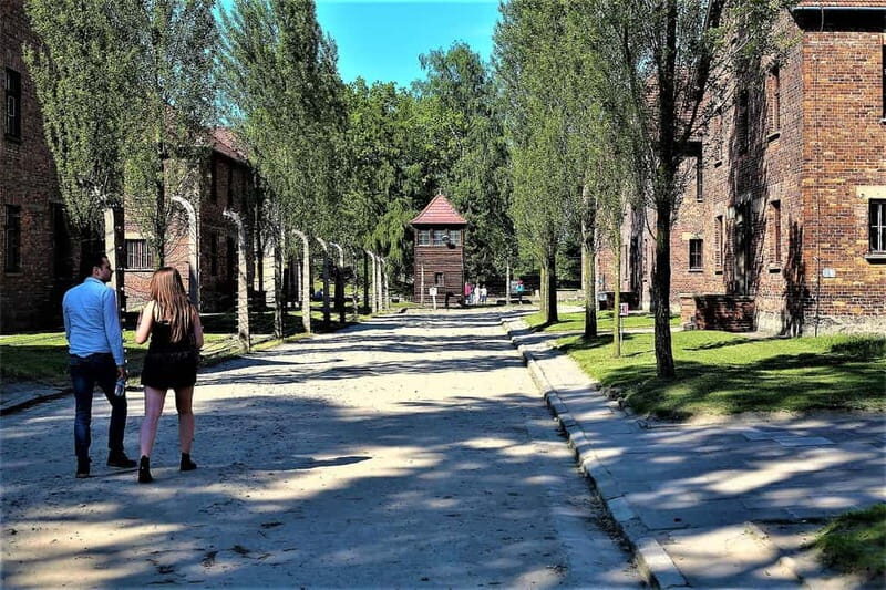 From Krakow: Auschwitz-Birkenau Guided Tour & Pickup Options - Who Should Consider This Tour?