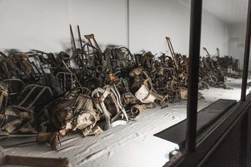 From Krakow: Auschwitz-Birkenau Guided Tour with Transport - Auschwitz II-Birkenau: The Larger Camp