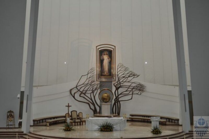 From Kraków: Czstochowa & agiewniki Pilgrim Sites Tour - Key Points