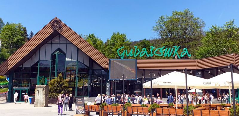 Krakow: Zakopane, Funicular, Cheese, and Highland Day Trip - Ticket Line Skipping and Door-to-Door Ease: Small Details, Big Comfort