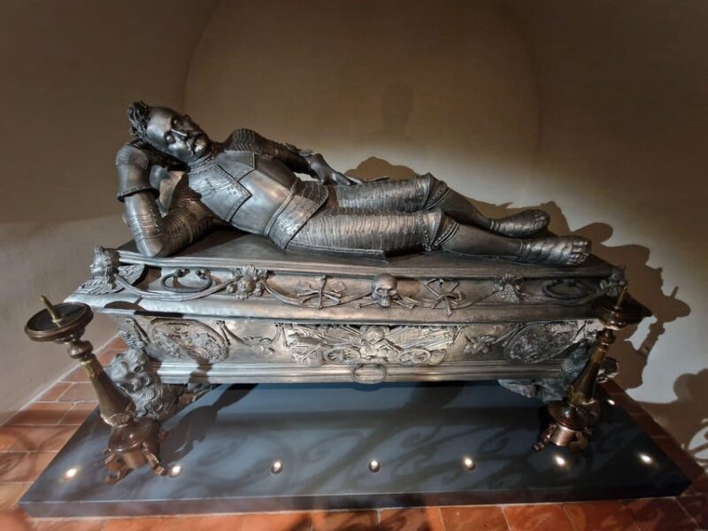 From Kraków: Ojców National Park and Pieskowa Skaa Castle - FAQ