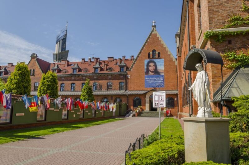 From Krakow: Wadowice & Sanctuary of Divine Mercy Tour - Exploring the Itinerary in Detail