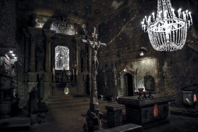 From Krakow: Wieliczka Salt Mine Tour with Hotel Pickup - What to Expect: A Deep Dive into the Salt Mine Experience