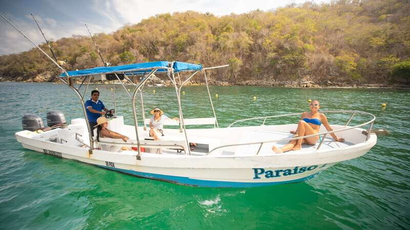 From La Crucecita: Private Huatulco 7 or 5 Bays Boat Trip - What to Expect from the Trip