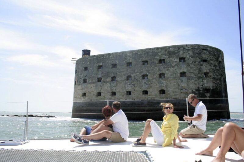 From La Rochelle: Sailing Cruise to Fort Boyard - Key Points