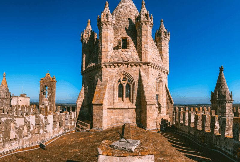 From Lisbon: Évora + Chapel of Bones + Monsaraz + Alentejo Wines - Évora: A UNESCO Gem