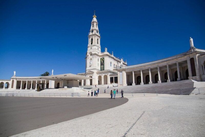 From Lisbon: Fátima/Batalha and Mafra Convent/Óbidos Tour - Practical Tips for Your Day