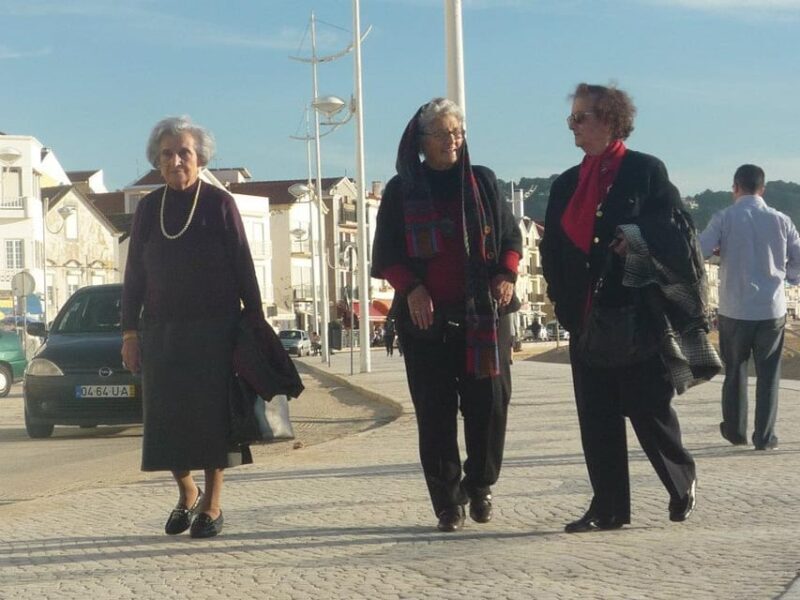 From Lisbon: Fátima, Batalha, Nazaré and Óbidos Day Tour - Exploring the Sites in Detail