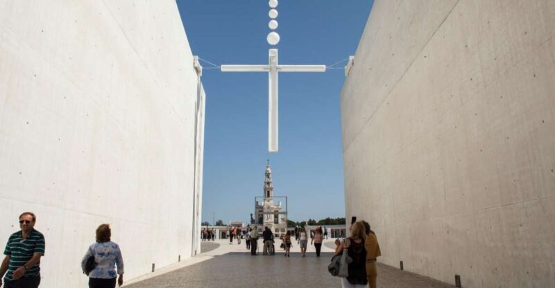 From Lisbon: Fatima, Nazaré and Óbidos Full Day Private Tour - FAQ