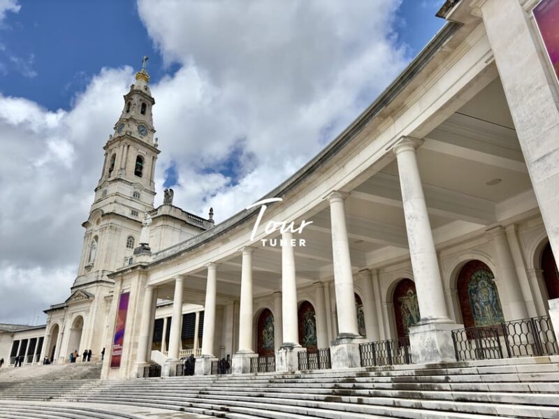 From Lisbon: Fátima, Nazaré, and Óbidos. Private Tour - An In-Depth Look at the Tour Experience