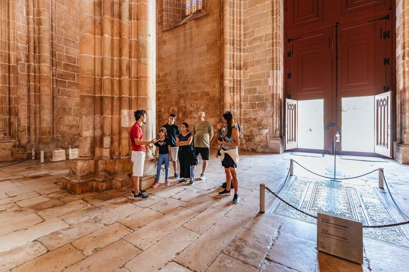 From Lisbon: Fatima Batalha Nazaré & Óbidos Small-Group Tour - Óbidos: Medieval Walls, Cobblestones, and Flower-Lined Lanes