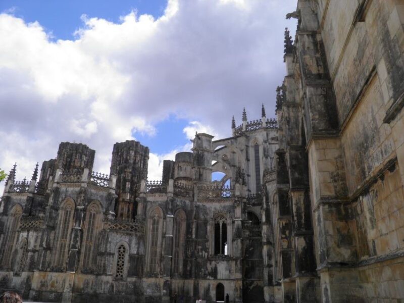 From Lisbon: Fátima Sanctuary and Batalha Monastery (UNESCO) - Key Points