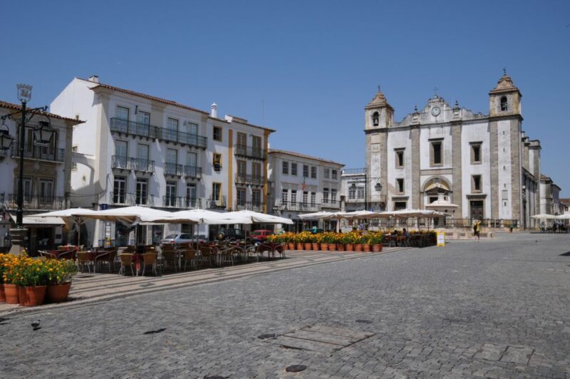 From Lisbon: Private Customized Small-Group Tour to Evora - Key Points