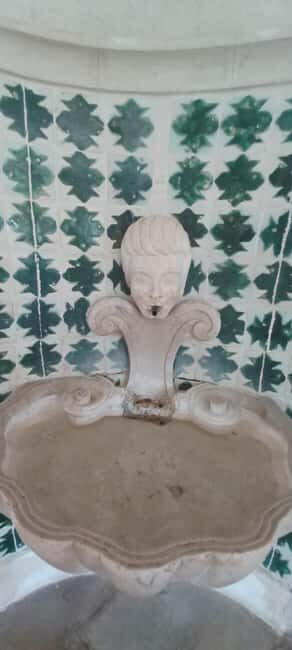 From Lisbon: Sintra National Palace and village & Cascais - FAQ