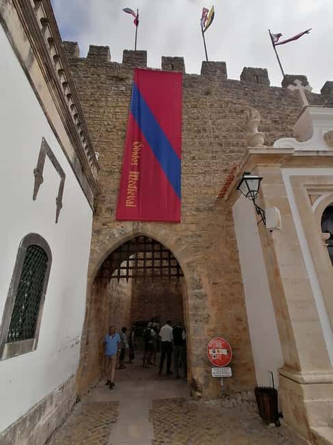 From Lisbon to Porto: A Journey through History and Beauty - Who Should Consider This Tour?