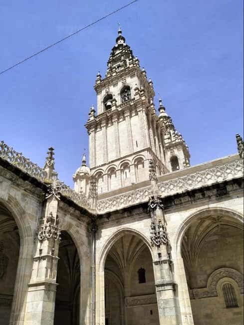 From Lisbon: To Santiago de Compostela Day Trip with Fatima - Evening and Optional Next Day Return
