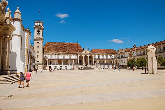 From Lisbon: Transfer to Porto with up to 3 City Stops - FAQ