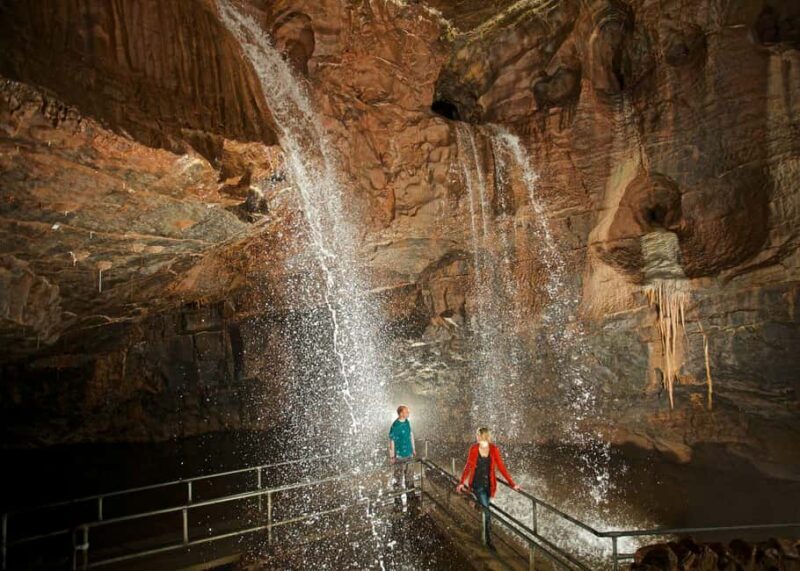 From London: Brecon Beacons Dan Yr Ogof Caves Full-Day Tour - Introduction to the Tour Experience