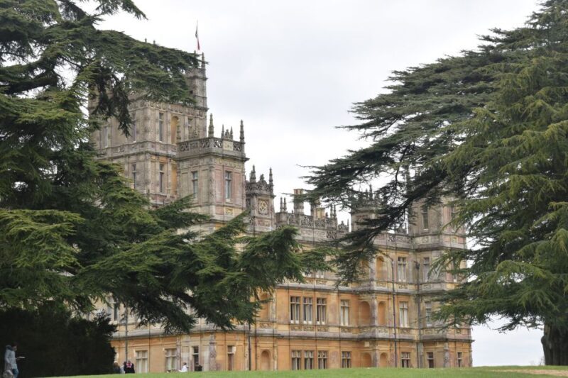 From London: Downton Abbey and Village Coach Tour - FAQs