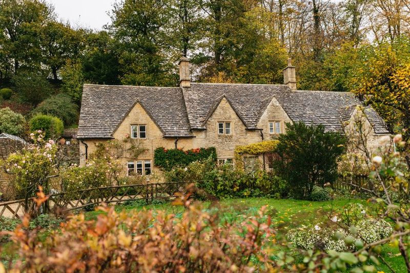 From London: Full-day Cotswolds Tour with Optional Lunch - Bibury: Why People Call It the Prettiest, Plus a Real Lunch Stop at the Swan Hotel