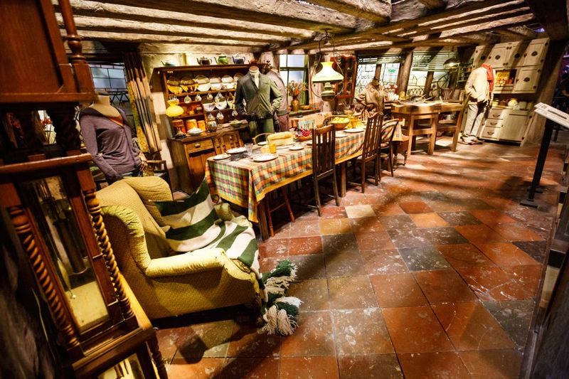 From London: Harry Potter Warner Bros Studio Tour - Hogwarts Express and Platform 9¾: where the movie feeling clicks