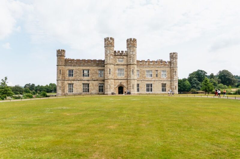 From London: Leeds Castle, Canterbury Cathedral & Dover - FAQs