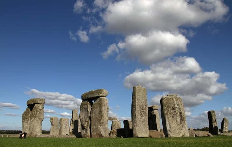 From London: Stonehenge and Oxford Day Tour With Admission - Exploring the London to Stonehenge and Oxford Day Tour: A Practical Guide