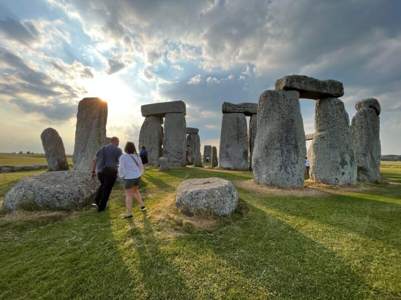 From London: Stonehenge, Bath & Lacock Full-Day Sunrise Tour - Exploring the Highlights in Detail