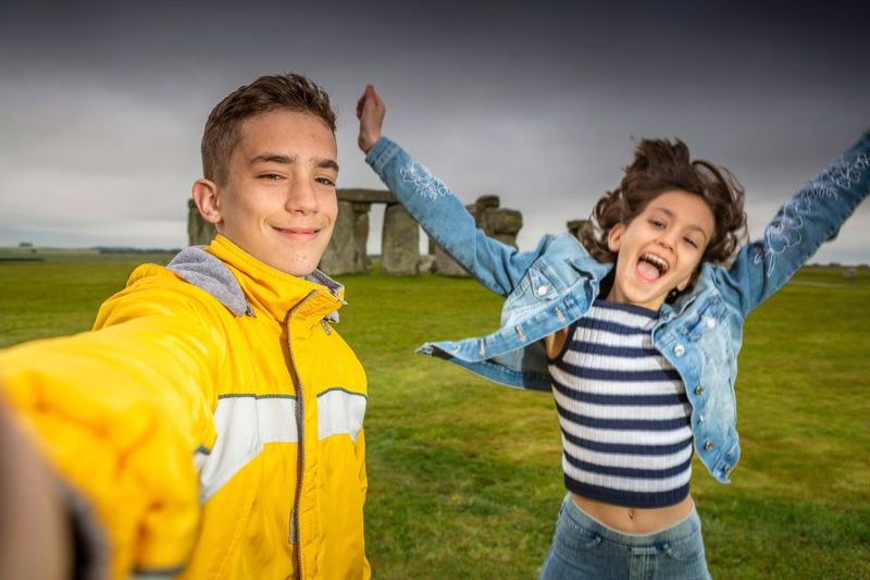 From London: Stonehenge & Roman Baths Full-Day Trip - Guides and drivers: the difference between seeing and learning