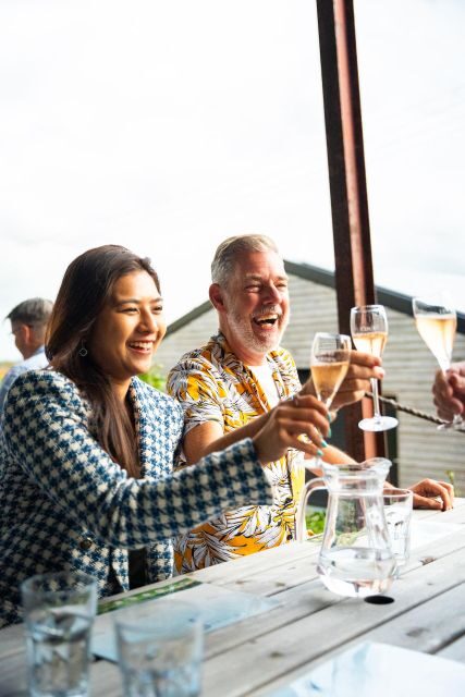 From London: Vintage Bus Wine Tour with Return Train Tickets - The Journey Begins at London Bridge