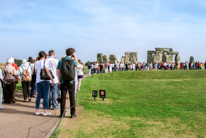 From London: Windsor Castle, Bath, and Stonehenge Day Trip - Authentic Traveler Insights