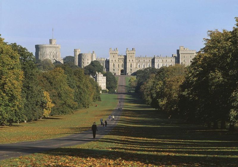 From London: Windsor, Oxford & Stonehenge Full-Day Trip - Lunch, Drinks, and the One Thing Day Tours Rarely Fix
